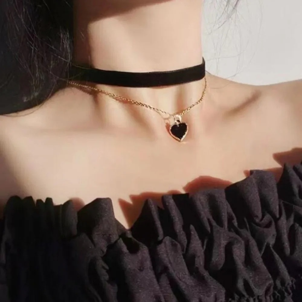 Multi Layer Black Peach Heart  - Layered Pendant Necklace Aesthetic 评论和价格