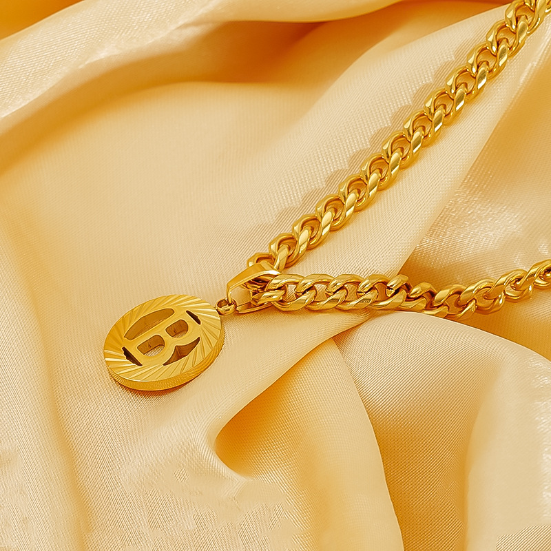 Stainless Steel 5MM Cuban Chai - Initial Letter Necklace 18K Gold 评论和价格