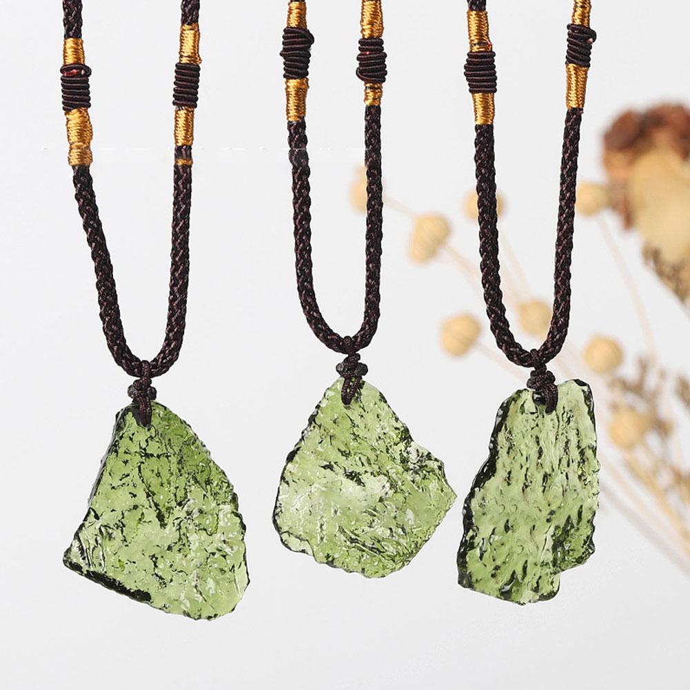 Natural Unique Crystal Quartz  - Crystal Pendant Necklace Natural Stone 评论和价格