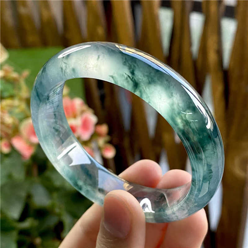 Ice-type jadeite with flower p - Bracelets 评论和价格